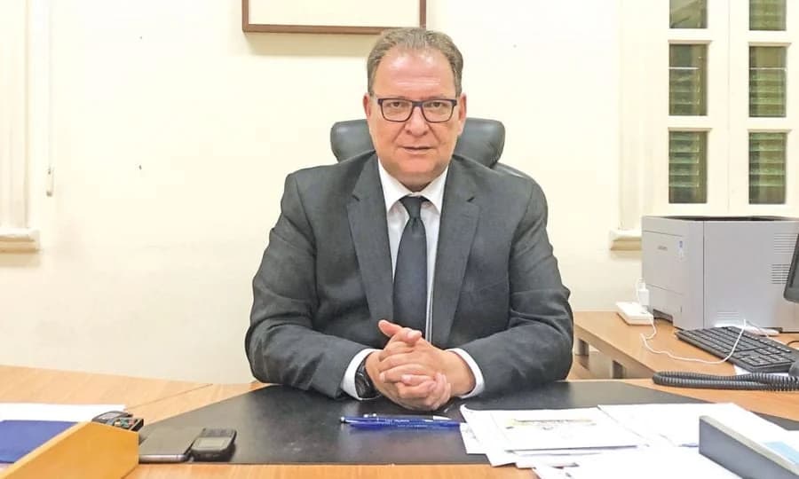 V. Papadopoulos: AKEL and DISY Accused of Populism Regarding Fire