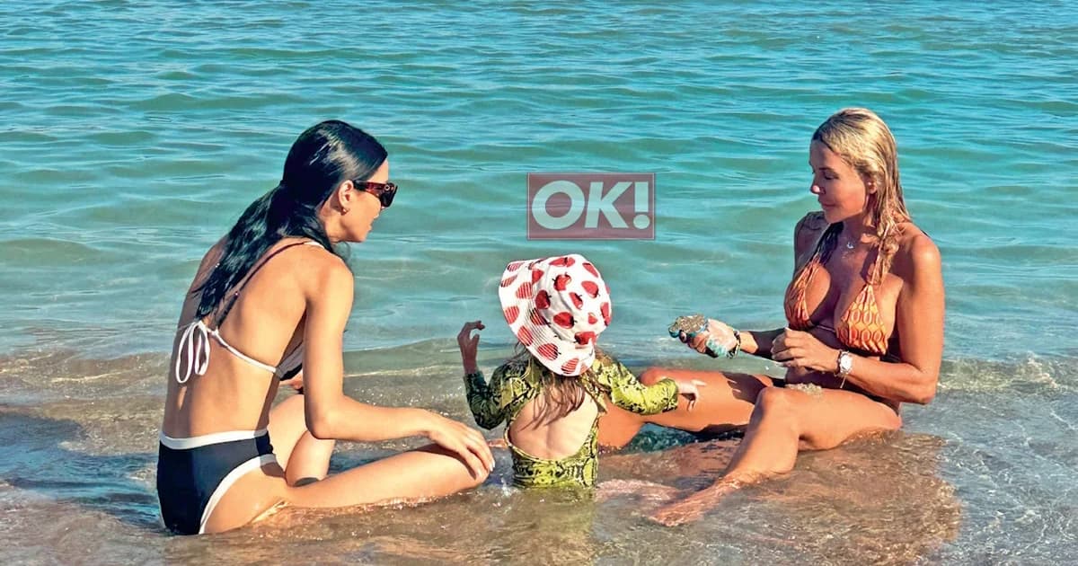 Christina Pappa: Momentos familiares en la playa de Vouliagmeni