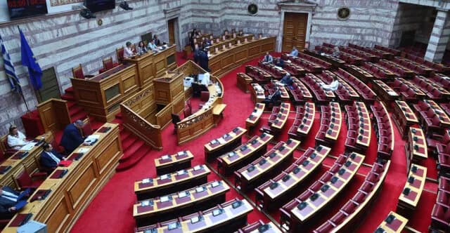 El Parlamento decidirá sobre una investigación o una indagación preliminar para OPEKEPE