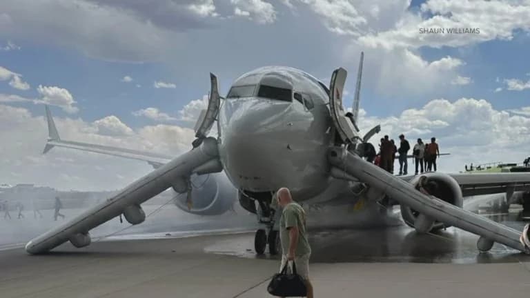 USA: Flugzeugbrand aufgrund eines Defekts am Fahrwerk [Video]