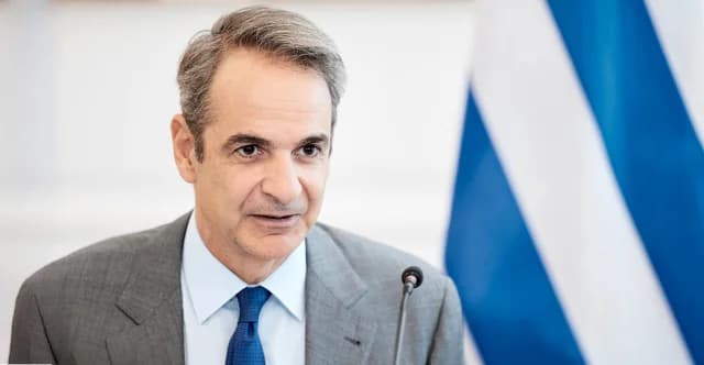 Mitsotakis: Apoyo estatal y reformas en defensa, salud y sociedad