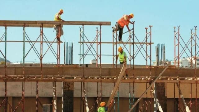 Hitzewelle: Obligatorische Arbeitsunterbrechung in bestimmten Gebieten am Montag