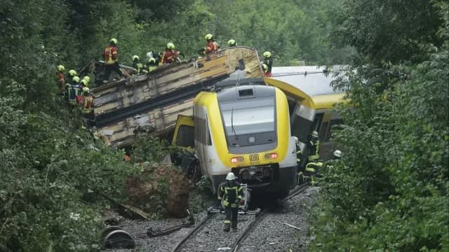 Deutschland: Zugunglück mit drei Toten und 50 Verletzten