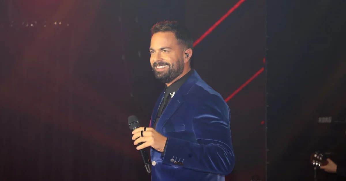 Ηλίας Βρεττός: Νέο video clip για το «Τα ‘Χω Βρει Με Τον Εαυτό Μου»