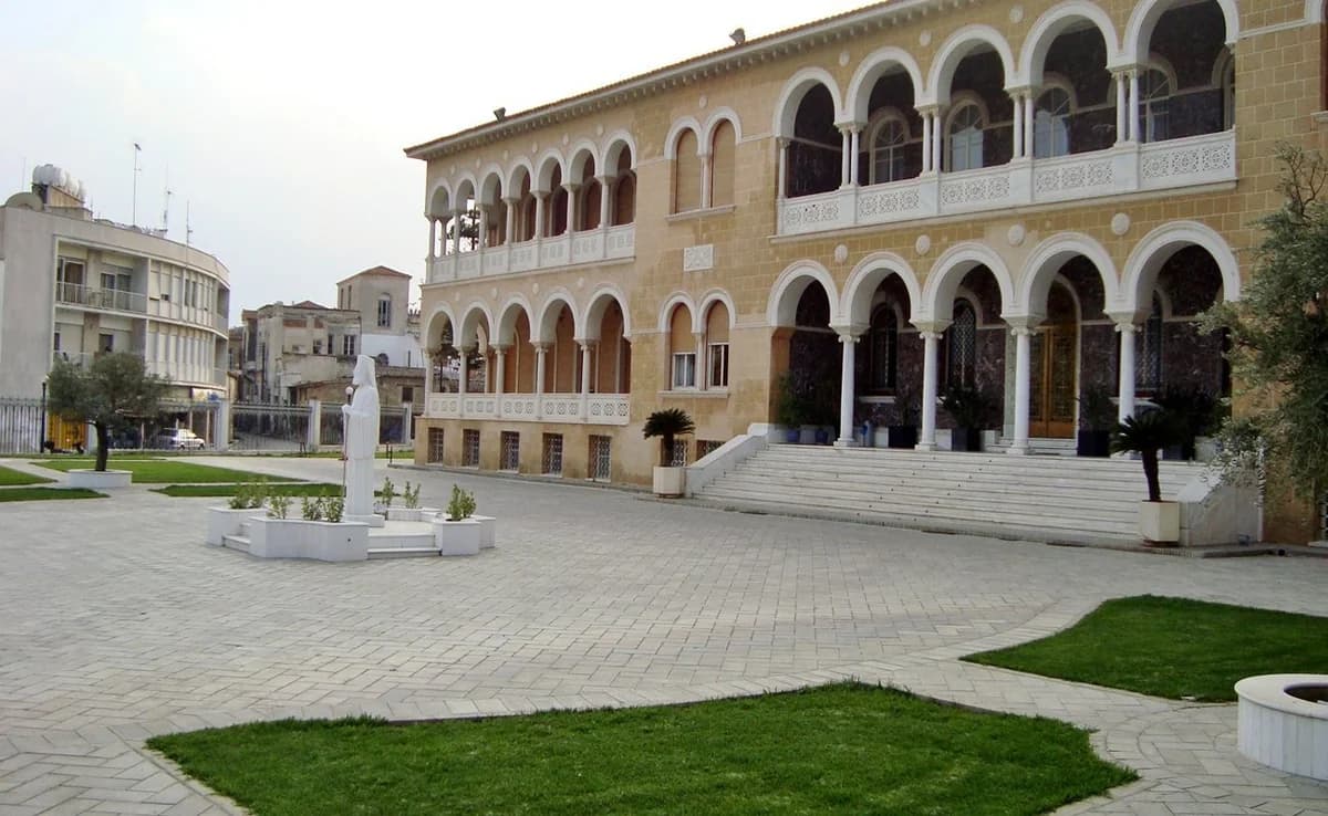 Καθαίρεση Αρχιμανδρίτη Βαρνάβα και Διακόνου Ραφαήλ από το Συνοδικό Δικαστήριο