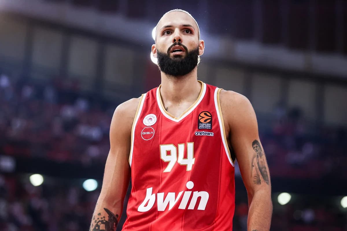Evan Fournier: Outburst over fake transfer news