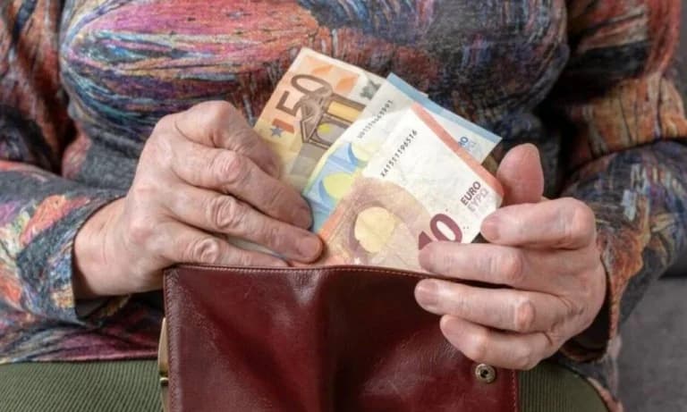 Συντάξεις Σεπτεμβρίου 2025: Ημερομηνίες πληρωμής για ΟΑΕΕ, Δημόσιο, ΙΚΑ, ΝΑΤ