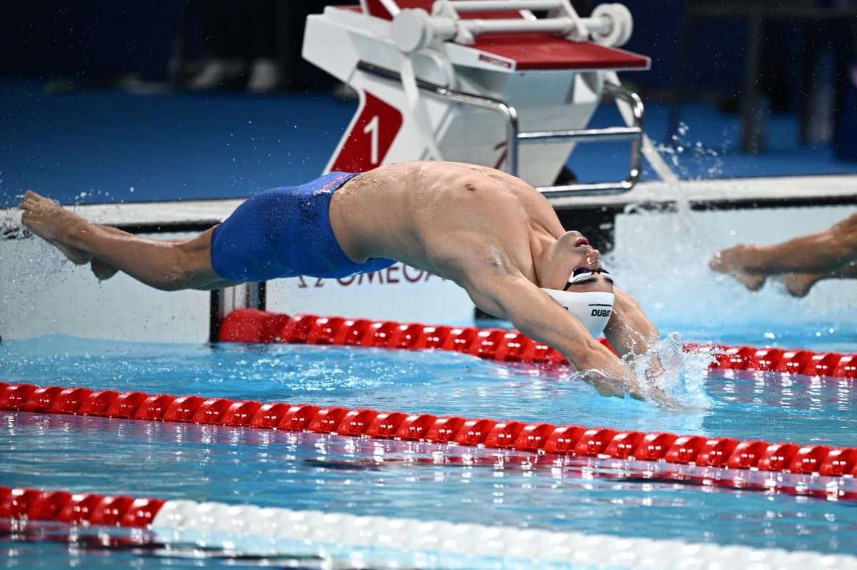 Apostolos Christou: 8º puesto en la final mundial de 100 metros espalda