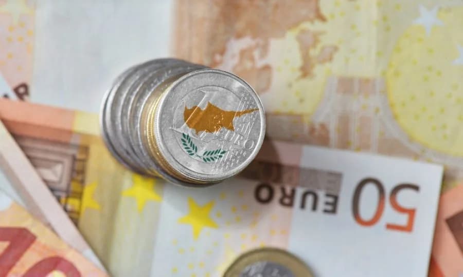 Ligera desaceleración del crecimiento de Chipre en 2025 y 2026