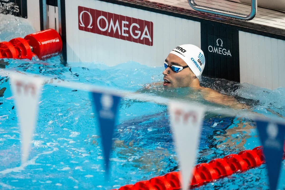 Christou: 'No estaba tranquilo' después de la final de 100m espalda