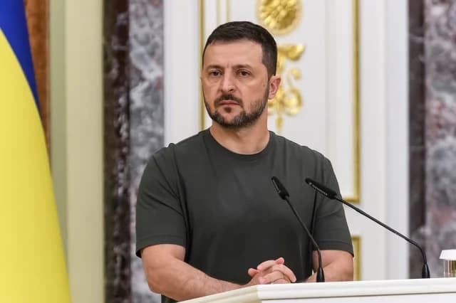 Зеленский утвердил закон о добровольном призыве старше 60 лет