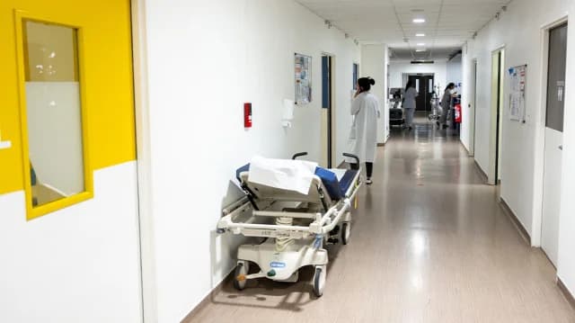 Carrera contrarreloj: Adolescente de 15 años colapsa en Metsovo, necesita hígado