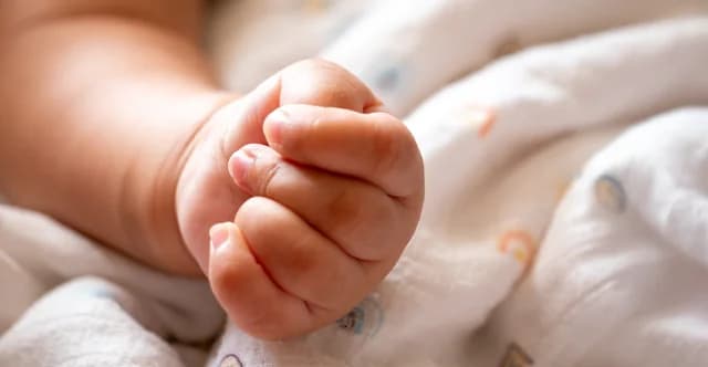 Spanien: Elternzeit auf 17 Wochen erhöht – Großzügigste in der EU für Männer