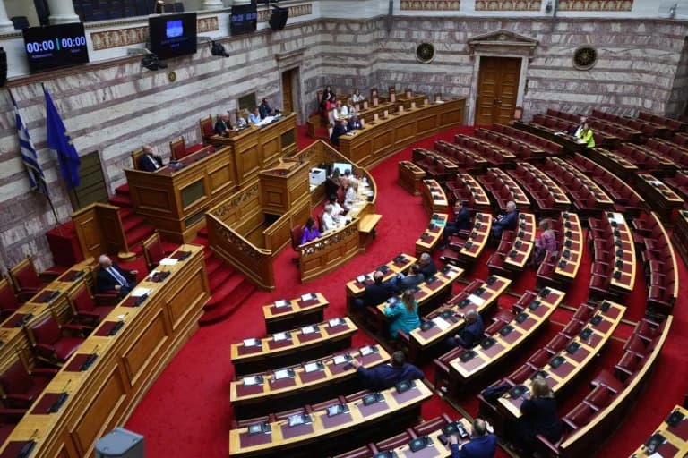 Griechisches Parlament: Untersuchungsausschuss für OPEKEPE genehmigt