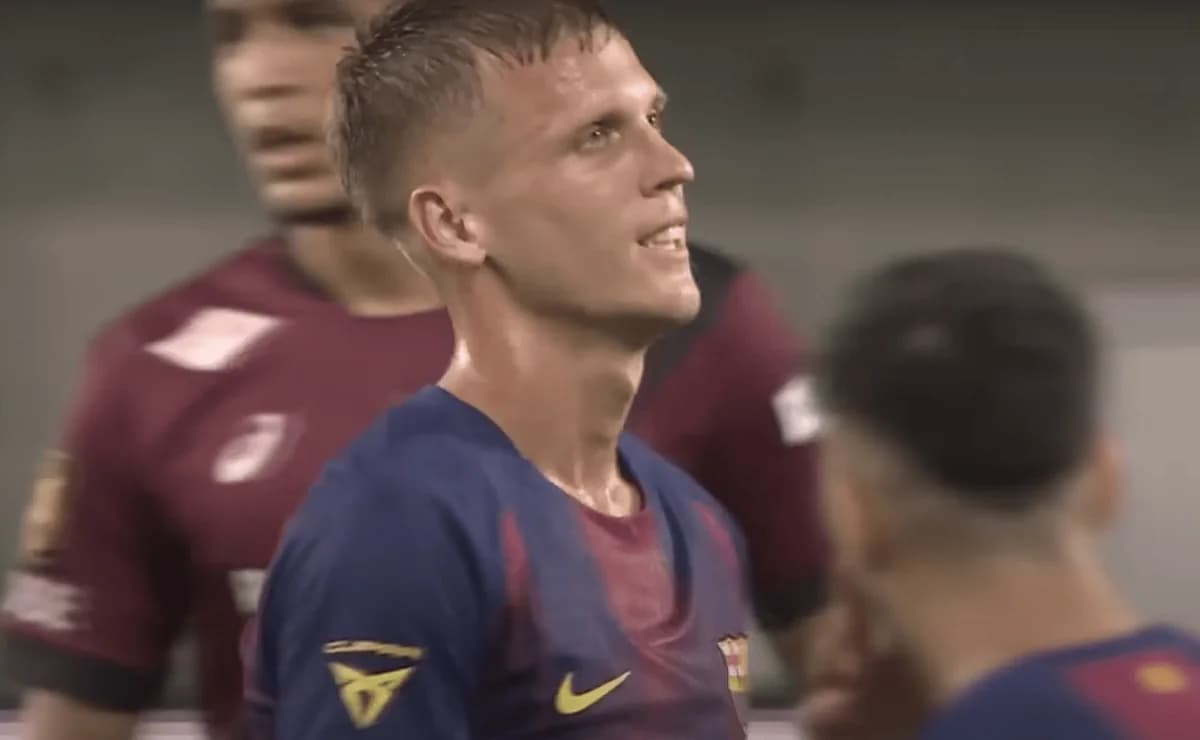 Barcelona players complain about new jerseys