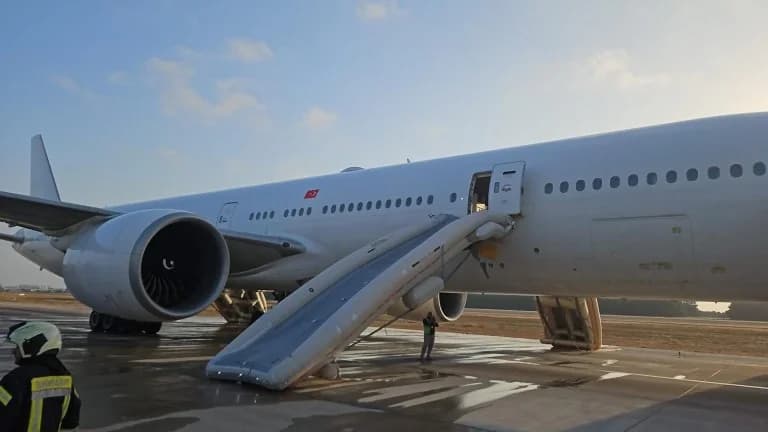 Турция: В Анталье эвакуирован рейс Turkish Airlines из-за дыма