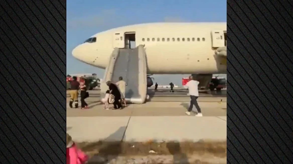 Пассажиры Turkish Airlines эвакуированы из самолета в Анталье из-за пожара