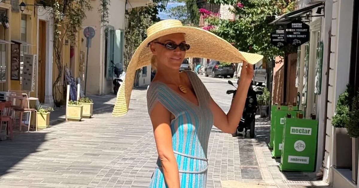 Σάσα Σταμάτη: Κομψή εμφάνιση στο Ναύπλιο με boho φόρεμα