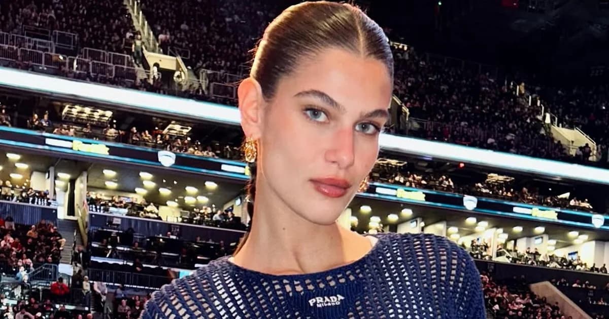 Anthi Fakidari: Impresionante selfie en bikini en Paros