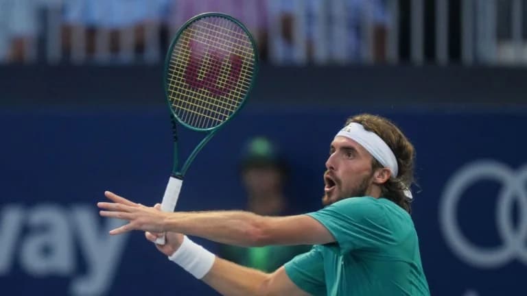 Tsitsipas Eliminado en Toronto tras Reunión con su Padre