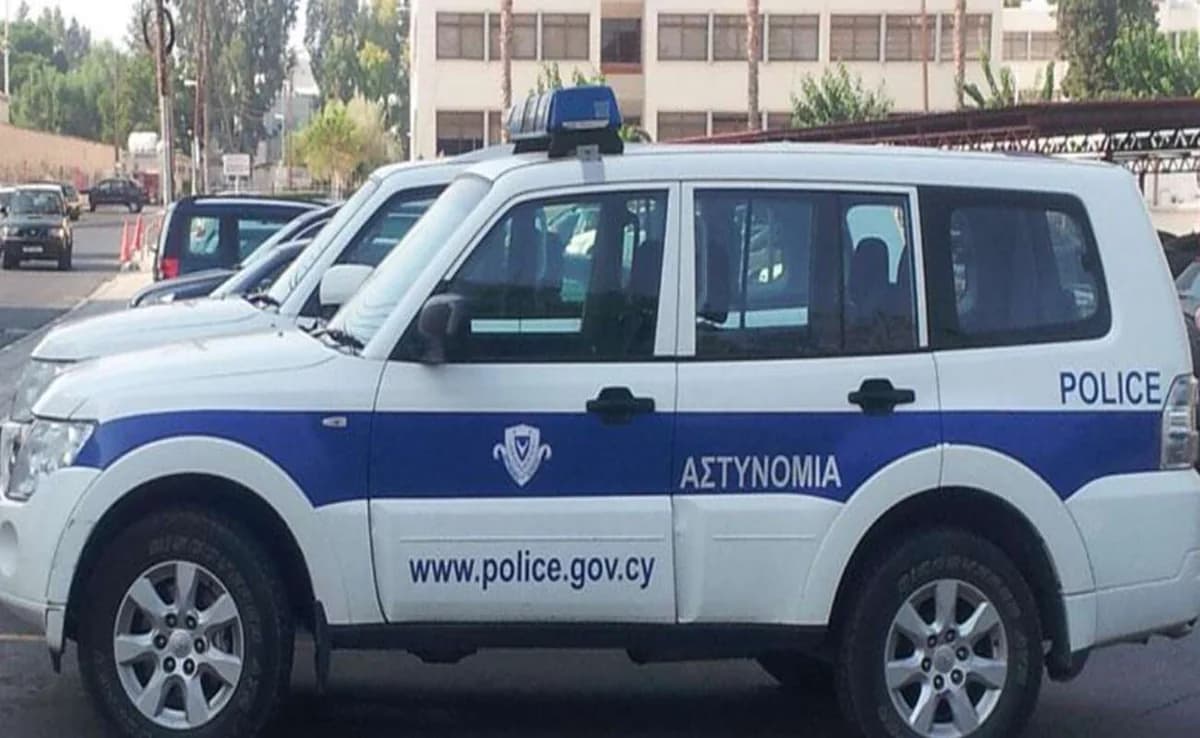 Advertencia policial: Aplicación de la ley en la protesta por el incendio de Limassol