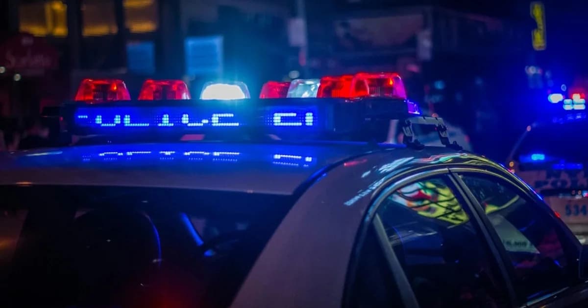 Γνωστός τραγουδιστής συνελήφθη για εξύβριση και αντίσταση στην Νέα Αγχίαλο