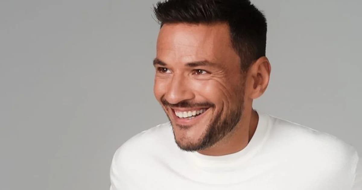 Kostas Tsouros: Relaxing moments in Skiathos before SKAI premiere
