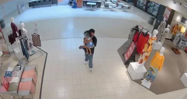 EE.UU.: Hombre con esquizofrenia secuestra a niña en centro comercial