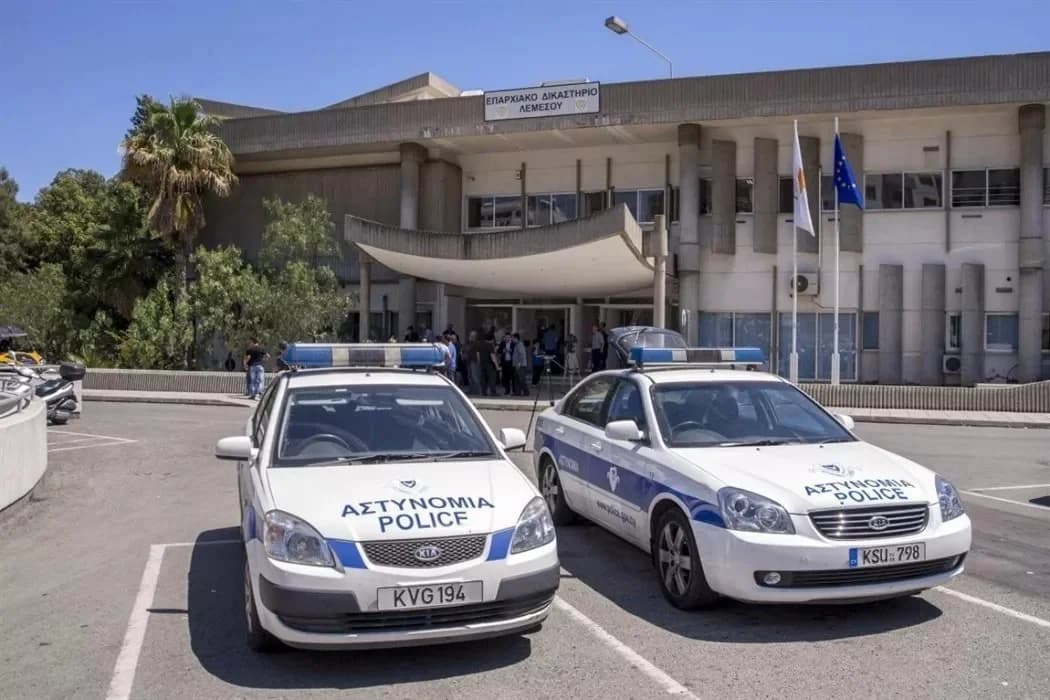 Limassol: Buchhalterin wegen Diebstahls von 3,2 Millionen Euro inhaftiert
