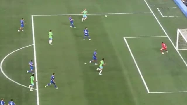 Atemberaubendes Tor von Pedro De la Vega gegen Cruz Azul – Video ansehen