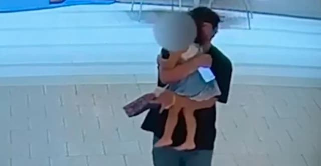 Virginia: Mann mit Schizophrenie entführt angeblich 3-jähriges Mädchen aus Einkaufszentrum