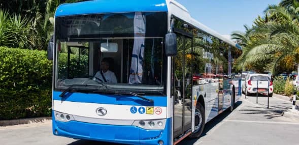 Lárnaca: Autobuses fuera de servicio por tercer día – Huelga y disculpas