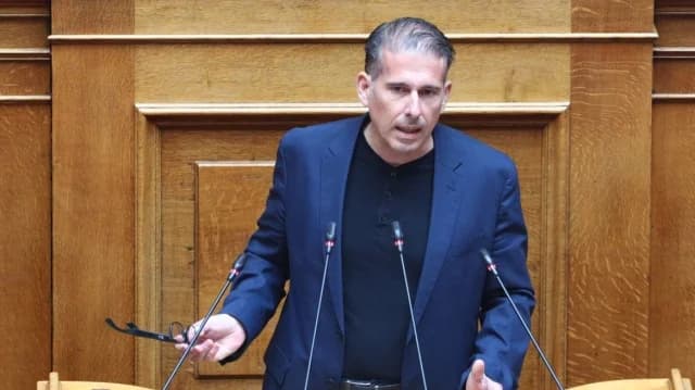 Δ. Καραναστάσης: «Όταν ήρθα στην Αθήνα, είπα θα σε καταφέρω»