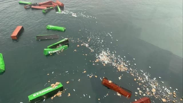 Peru: Hafen von Callao nach Containerverlust geschlossen