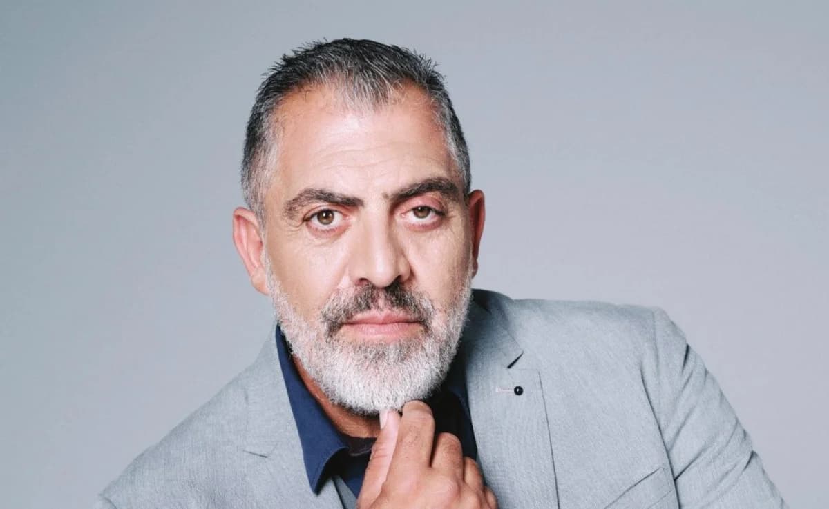 קוליס ניקולאו: תמונה נדירה עם אחיו אנדראס