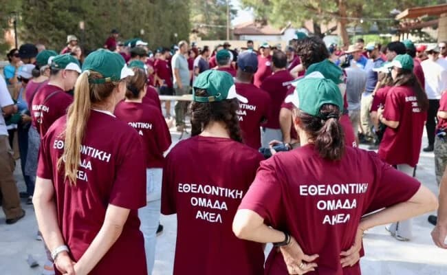 ΑΚΕΛ: 300+ εθελοντές στις πυρόπληκτες περιοχές της Λεμεσού