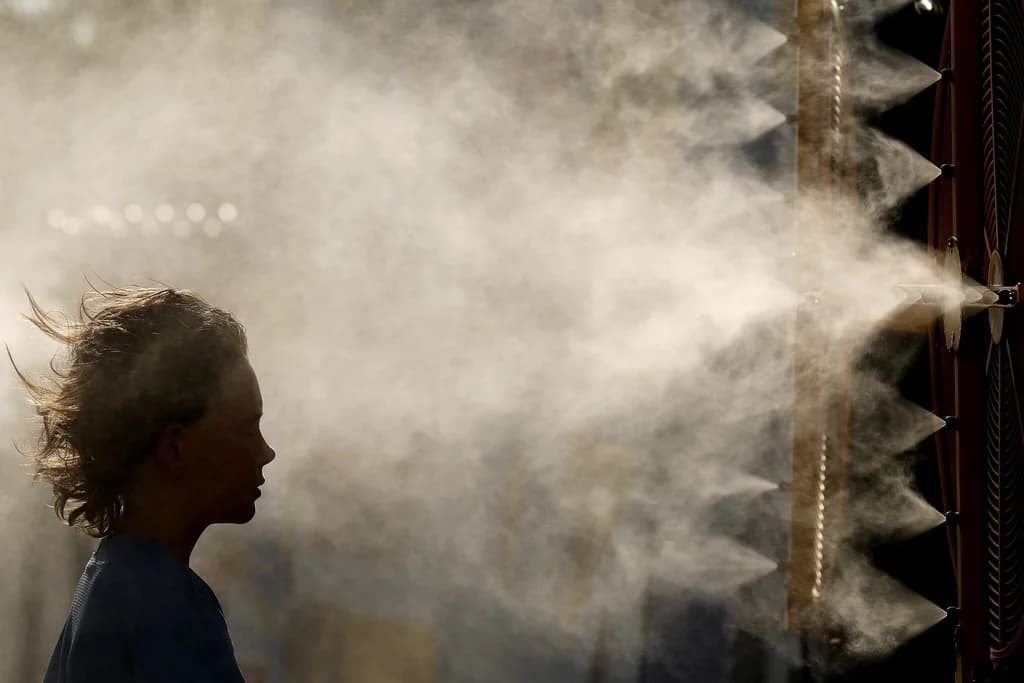 Japan Records Hottest July Since 1898 – New Heat Record