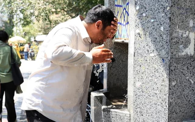 Κρίση νερού στην Τεχεράνη: Κλείνουν δημόσιες τουαλέτες, εξετάζεται «λουκέτο»