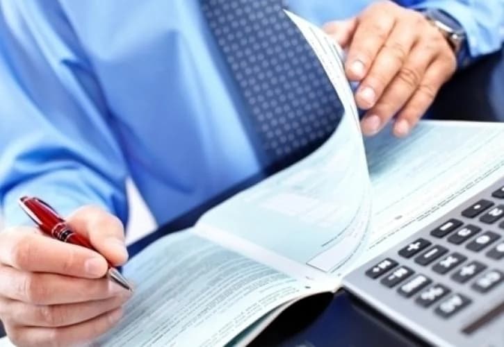 Φορολογική μεταρρύθμιση: Αντιδράσεις για τις εξουσίες του Εφόρου