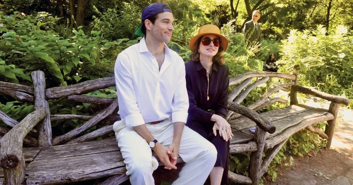 Ναόμι Γουότς ως Τζάκι Κένεντι στην σειρά American Love Story