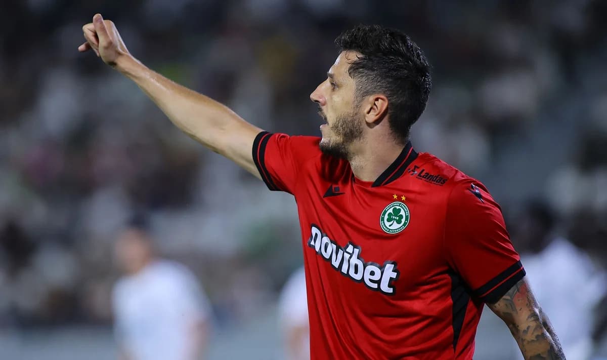 Jovetić sigue los pasos de Bezus: Marca en ambos partidos de la eliminatoria