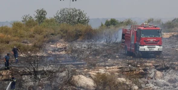 לוחמת אש קוראת לכבוד לאחר השריפות הקטלניות בלימסול