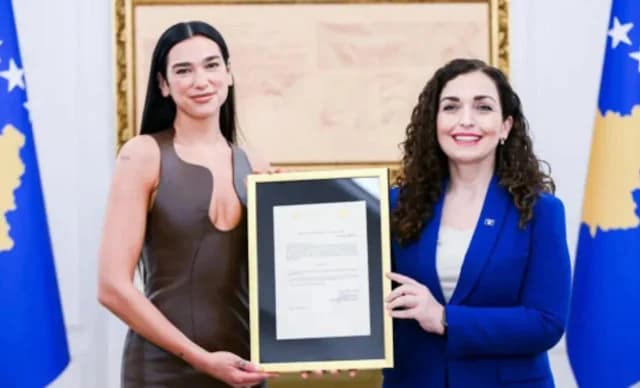 Η Dua Lipa έλαβε την κοσοβάρικη υπηκοότητα: «Καλώς ήρθες πίσω στο σπίτι»