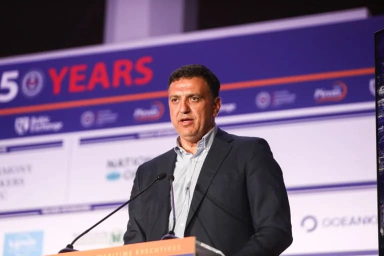 Kikilias: 'Das Volk entscheidet, Pläne ohne es sind leere Hemden'