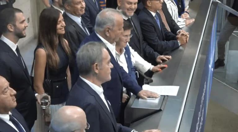 מיטילינאוס ב-LSE: 'רק התחלנו!' – מטלן נרשמה למסחר בבורסה לניירות ערך בלונדון