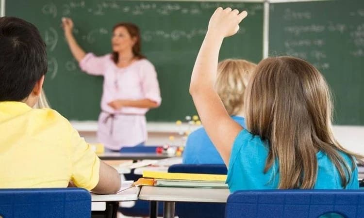 Llamamiento para solucionar los traslados de profesores a zonas remotas