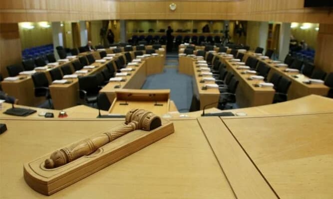Τροποποιήσεις για πολλαπλές συντάξεις αύριο στην Ολομέλεια