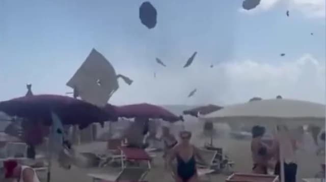 Wirbelwind trifft italienischen Strand: Panik und Aufruhr