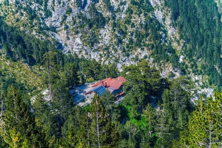 Όλυμπος: Διαφωνία για τη μεταφορά τραυματία με ελικόπτερο