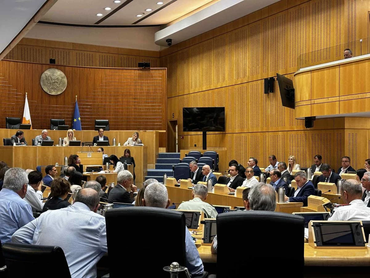 Βουλή: Στο μικροσκόπιο η φονική πυρκαγιά στη Λεμεσό